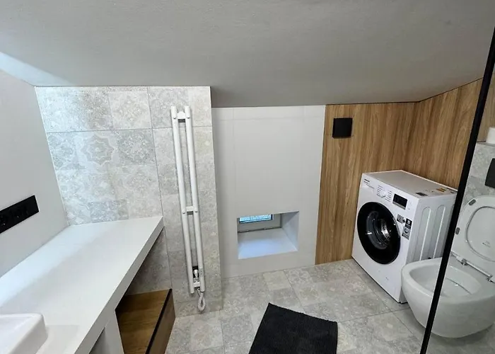 проспект свободи 47 Apartamento *